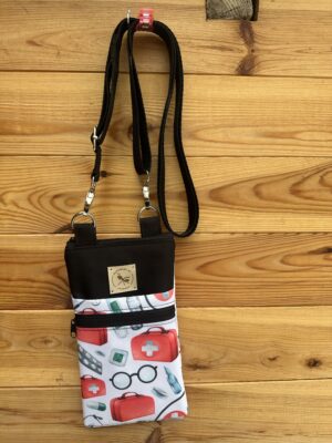 Taštička na mobil - doktorka