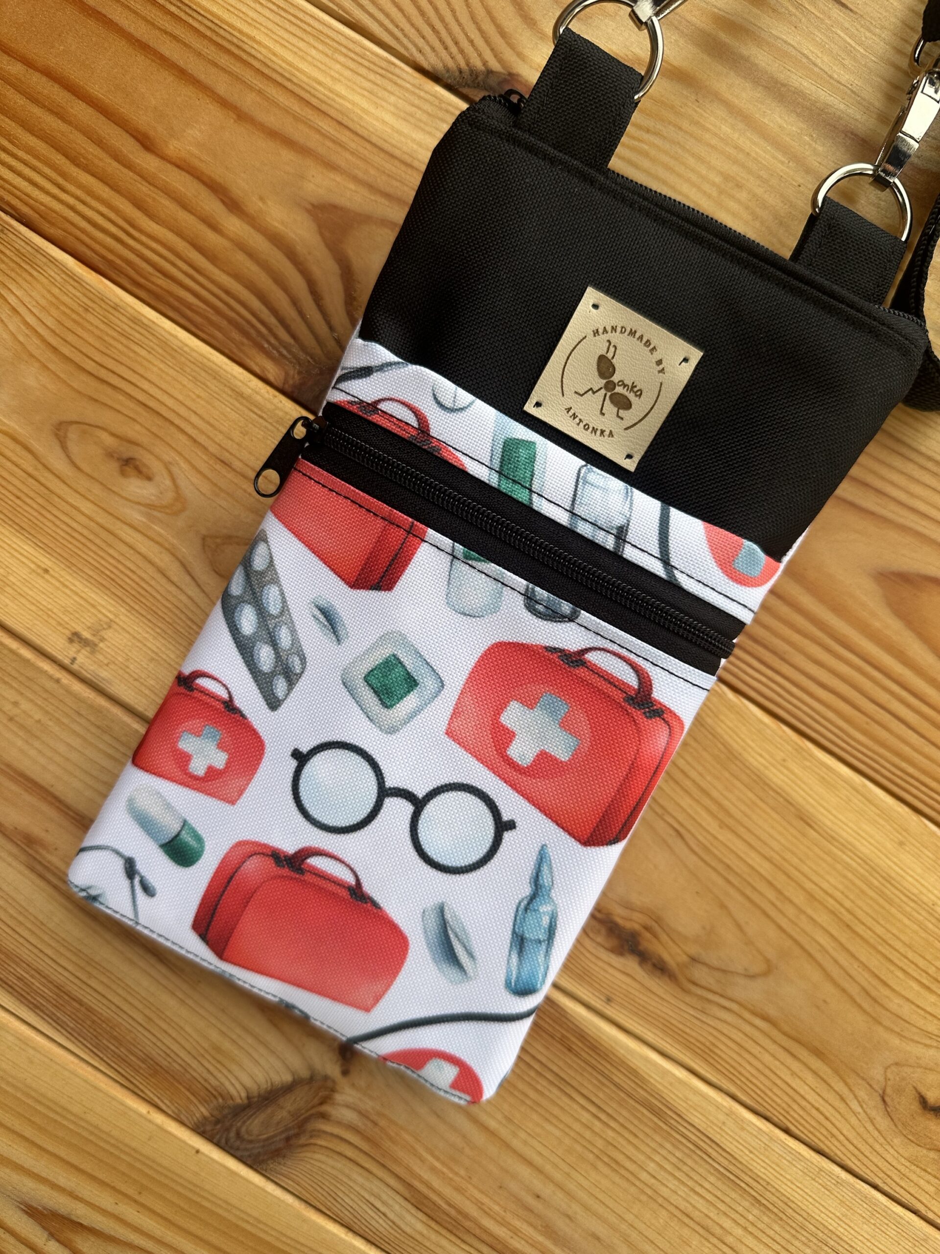 Taštička na mobil - doktorka - Image 2